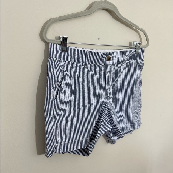 Old Navy sz 6 every day short mini stripe seersucker in blue and white - Picture 3 of 11